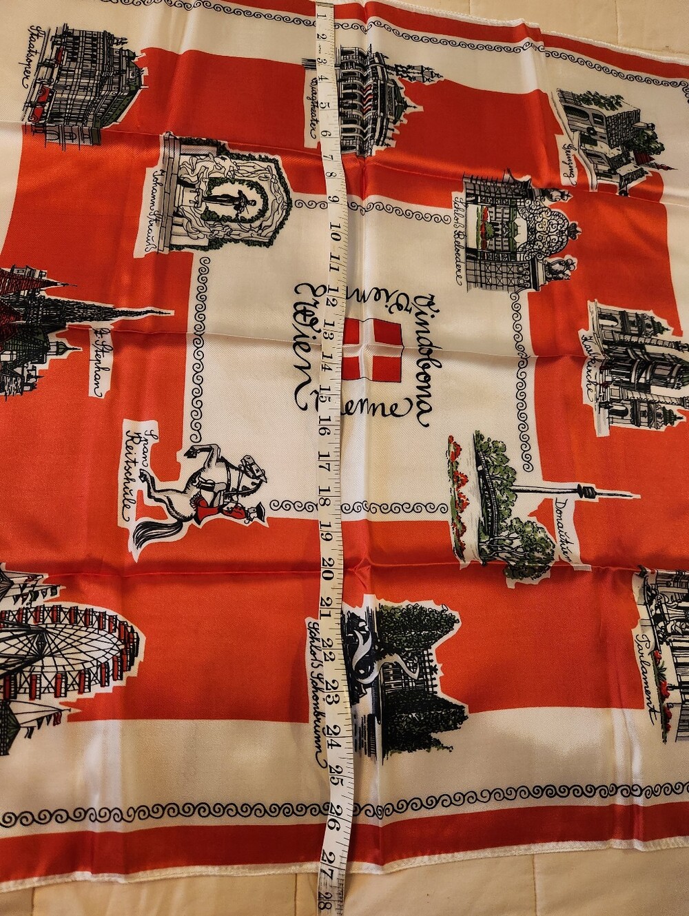 Vintage Vienna Wein Scarf, Souvenir Landmarks, Austria, Travel, Red Black White - Picture 9 of 9